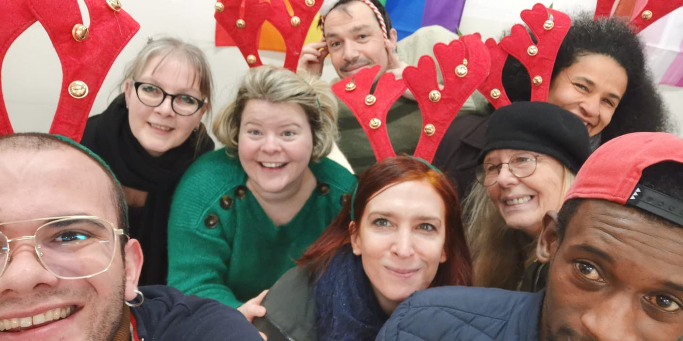 Feed the culture possède une équipe de bénévoles, essentiellement professionnel.les de la culture qui ont à cœur de soutenir et d’accompagner leurs collègues.